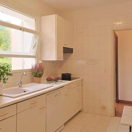 Josiane * סן-ניקולאו